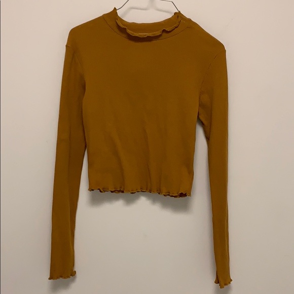 Active USA mustard mock top size medium - Picture 3 of 4